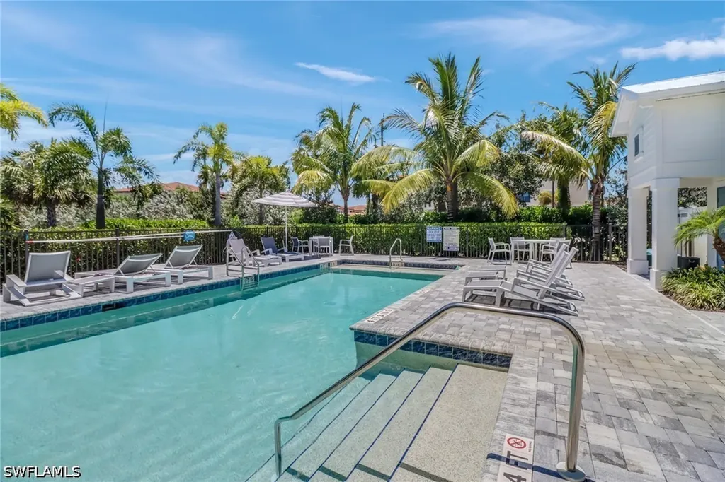12973 Pembroke Drive Naples FL 34105