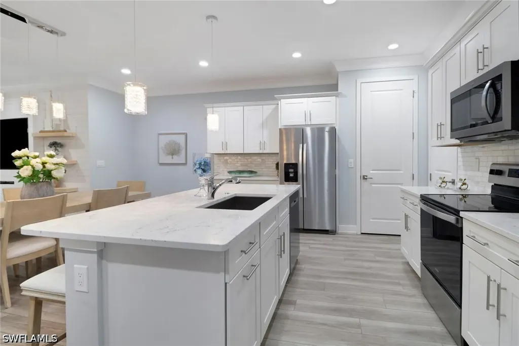 12973 Pembroke Drive Naples FL 34105