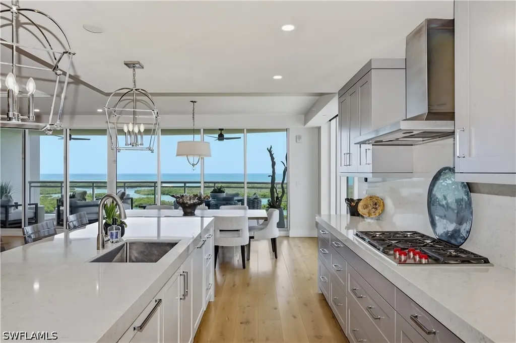 13925 Old Coast Road Naples FL 34110