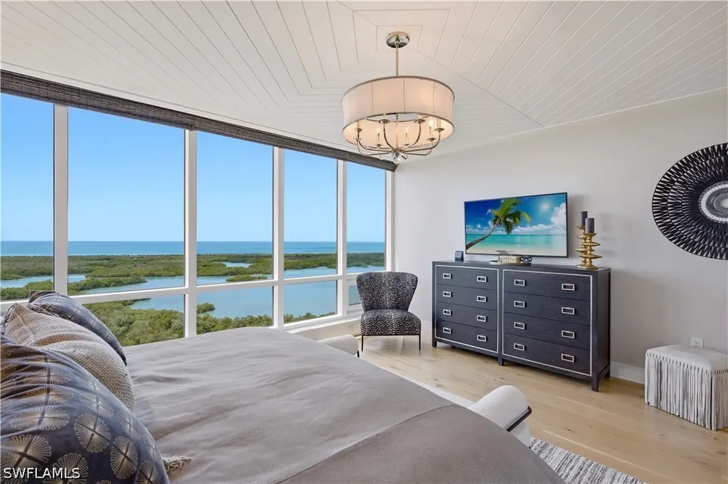 13925 Old Coast Road Naples FL 34110