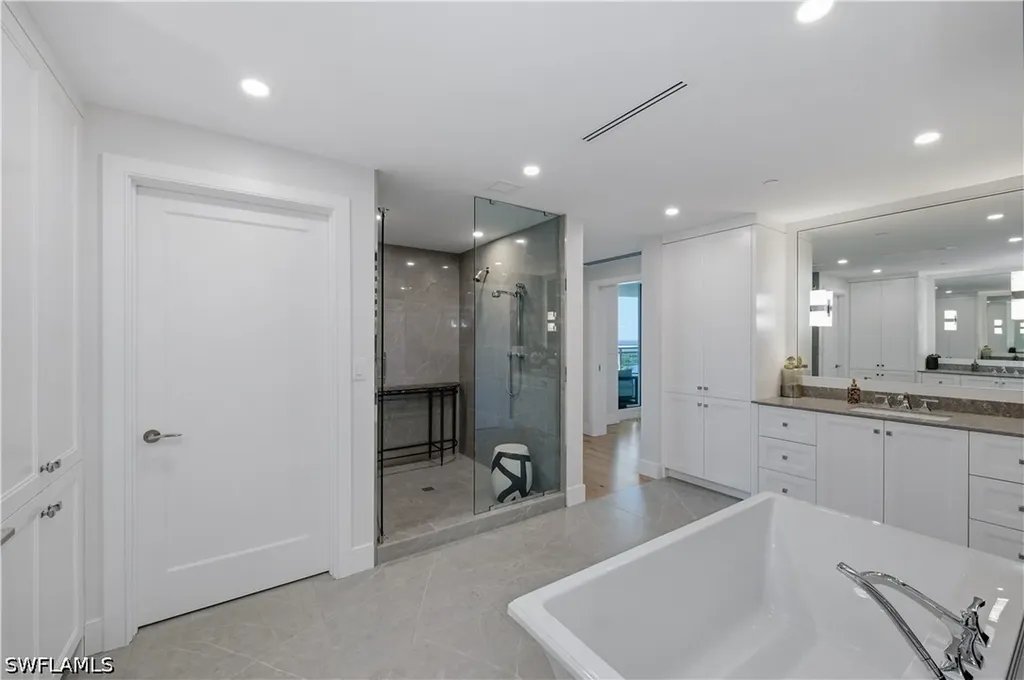 13925 Old Coast Road Naples FL 34110