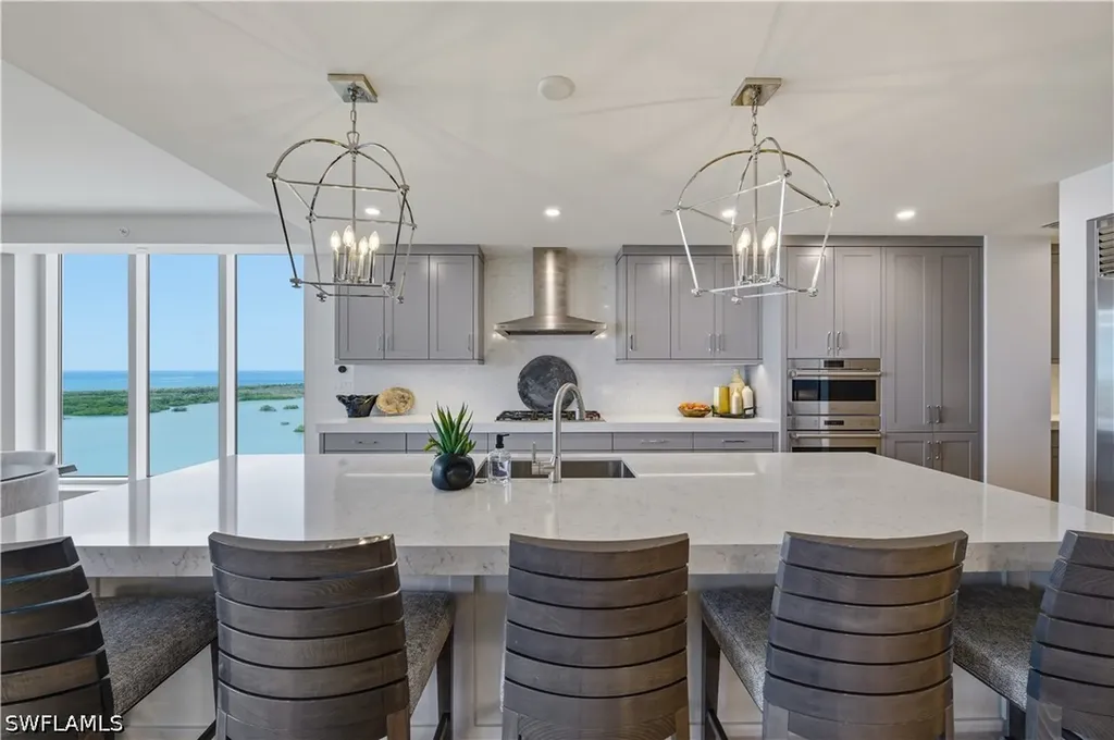 13925 Old Coast Road Naples FL 34110