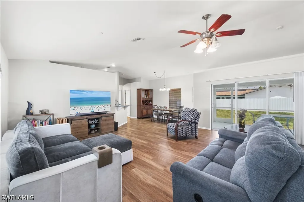 3519 SE 5th Avenue Cape Coral FL 33904