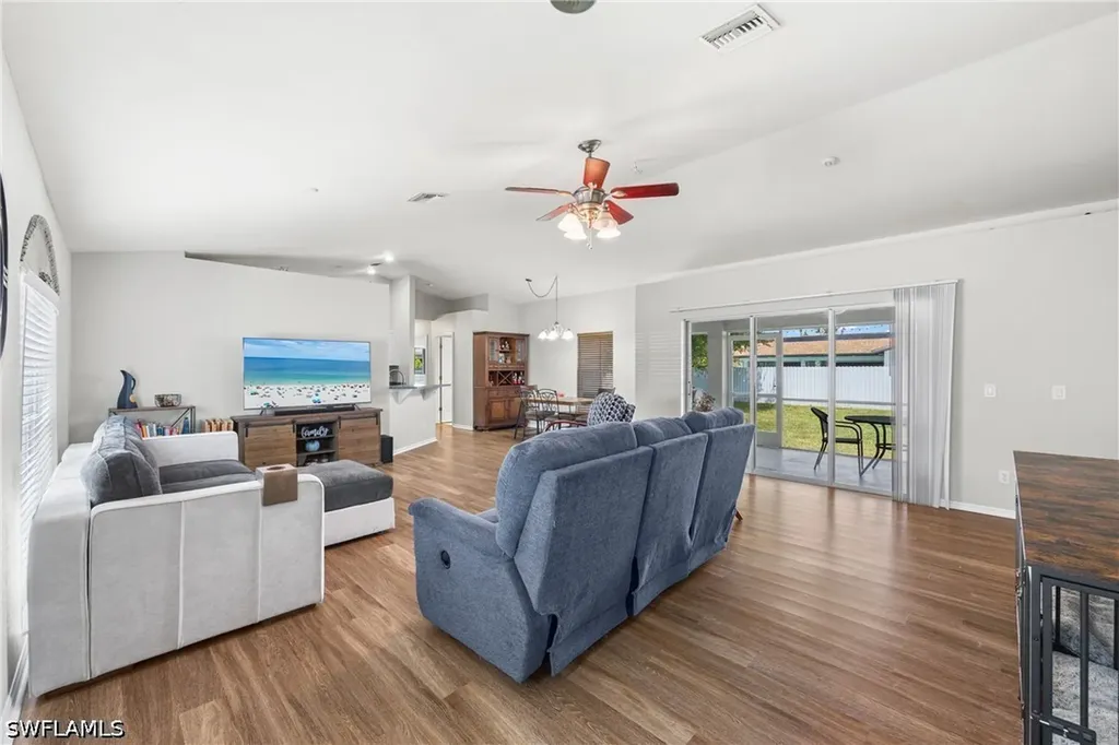 3519 SE 5th Avenue Cape Coral FL 33904