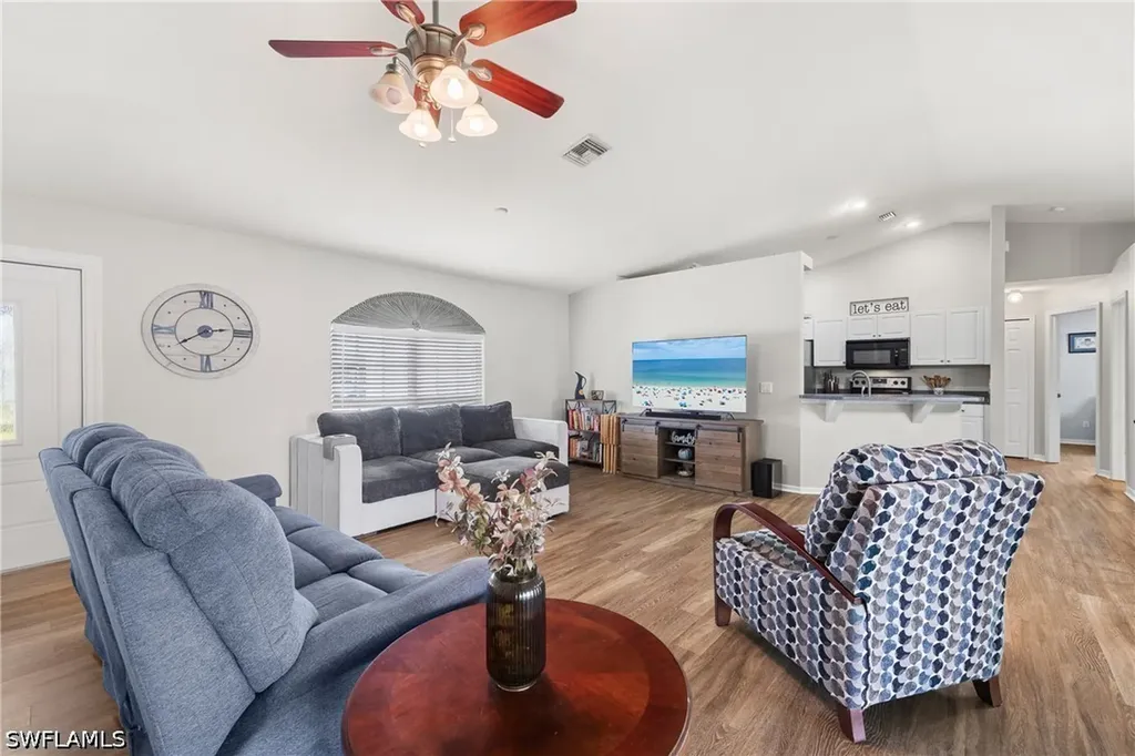 3519 SE 5th Avenue Cape Coral FL 33904