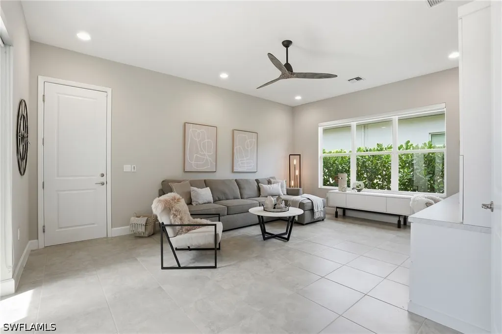 11644 Periwinkle Drive Naples FL 34120