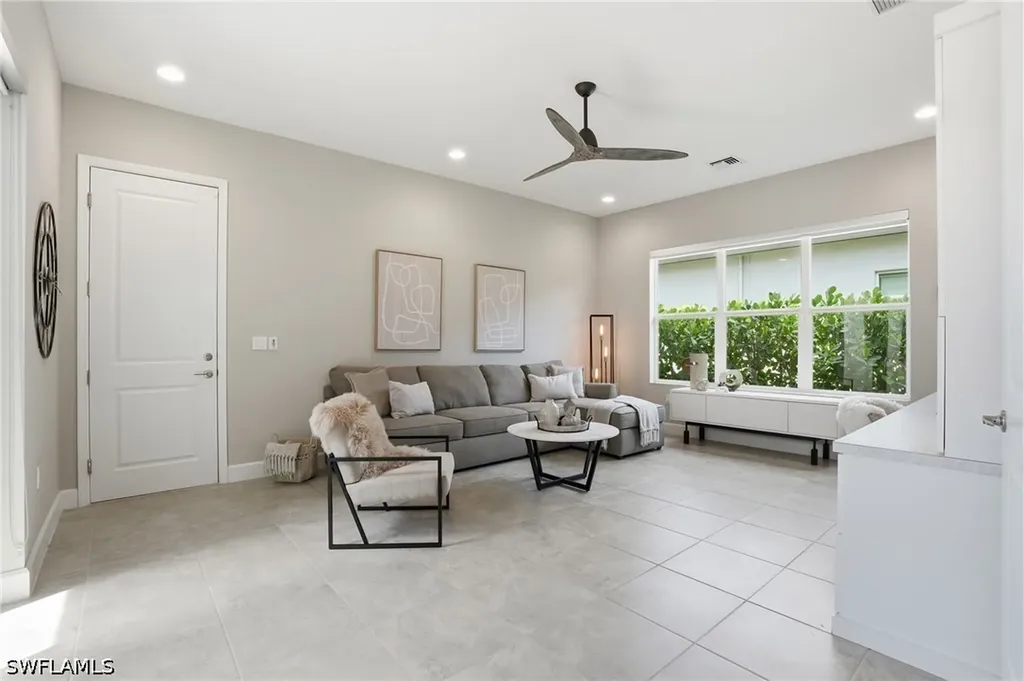 11644 Periwinkle Drive Naples FL 34120