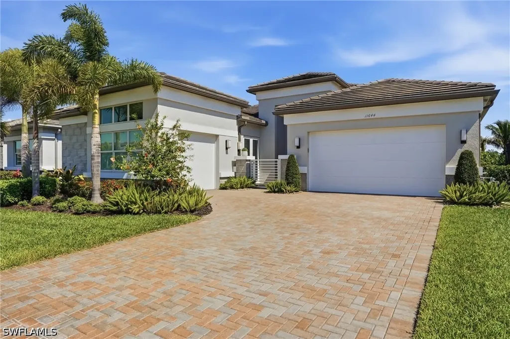 11644 Periwinkle Drive Naples FL 34120
