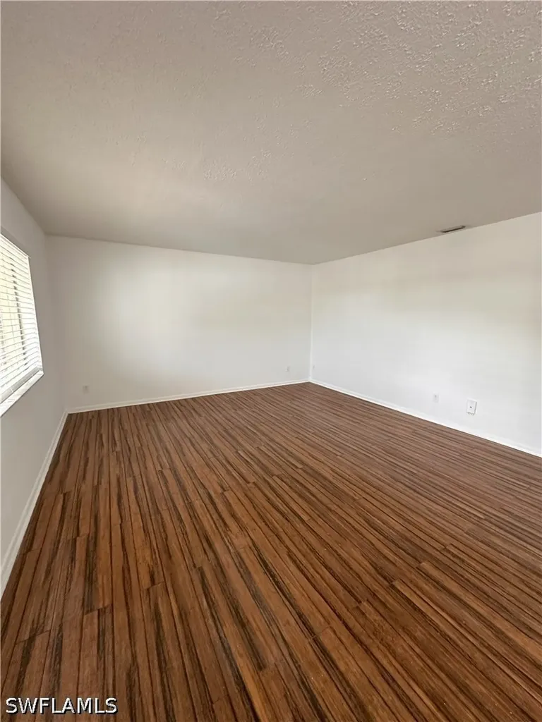 4629 Bayshore Drive Naples FL 34112