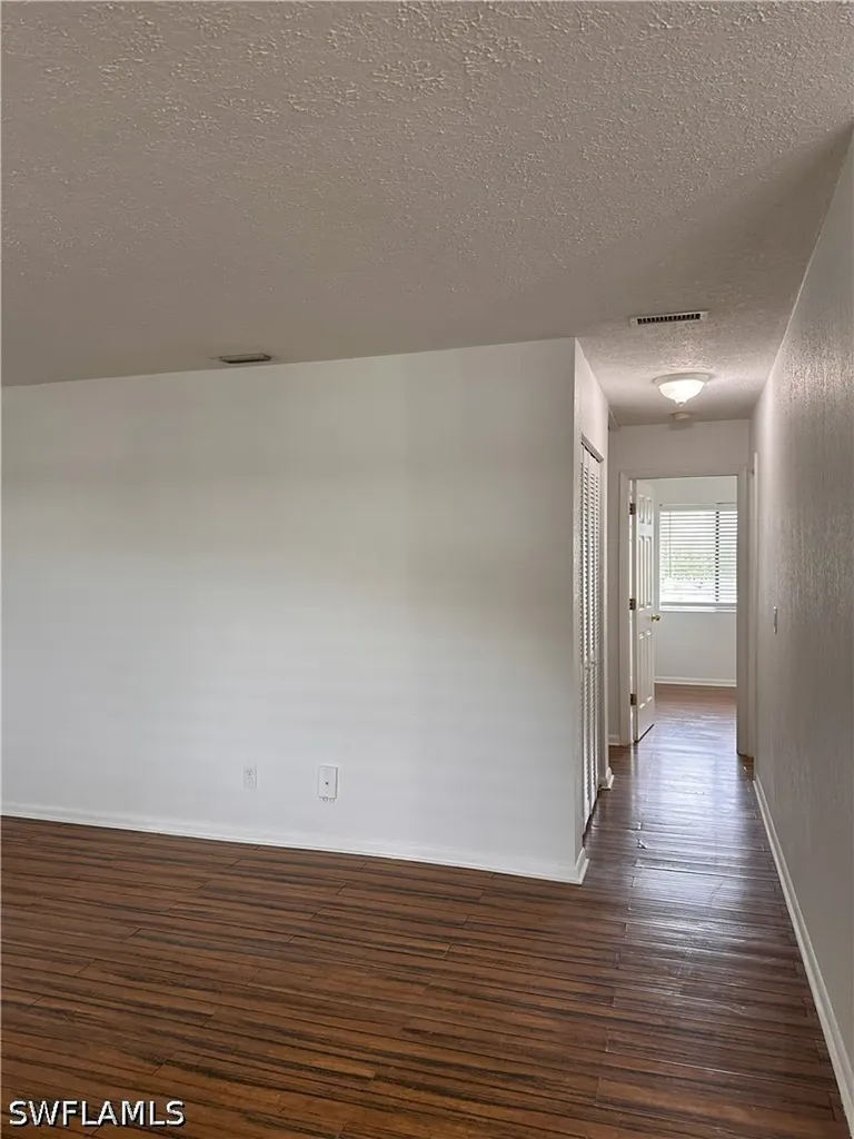4629 Bayshore Drive Naples FL 34112