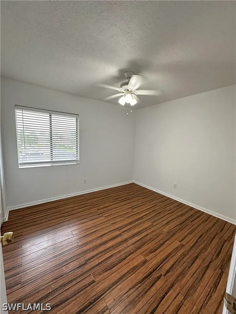 4629 Bayshore Drive Naples FL 34112