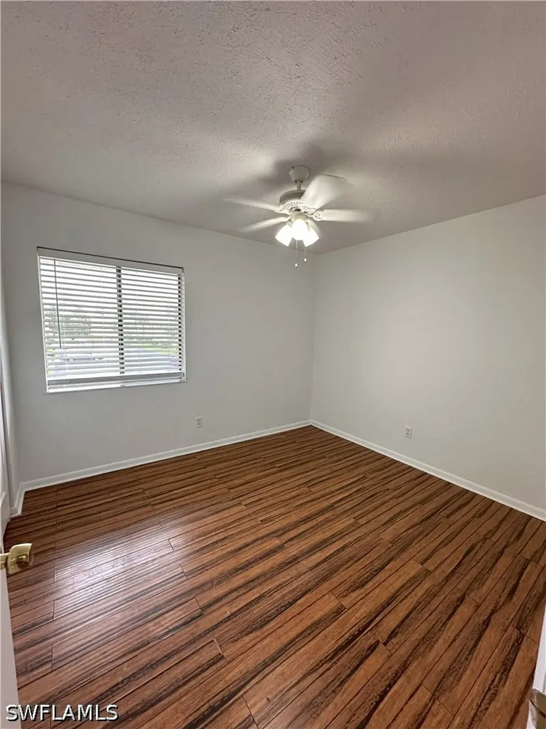 4629 Bayshore Drive Naples FL 34112