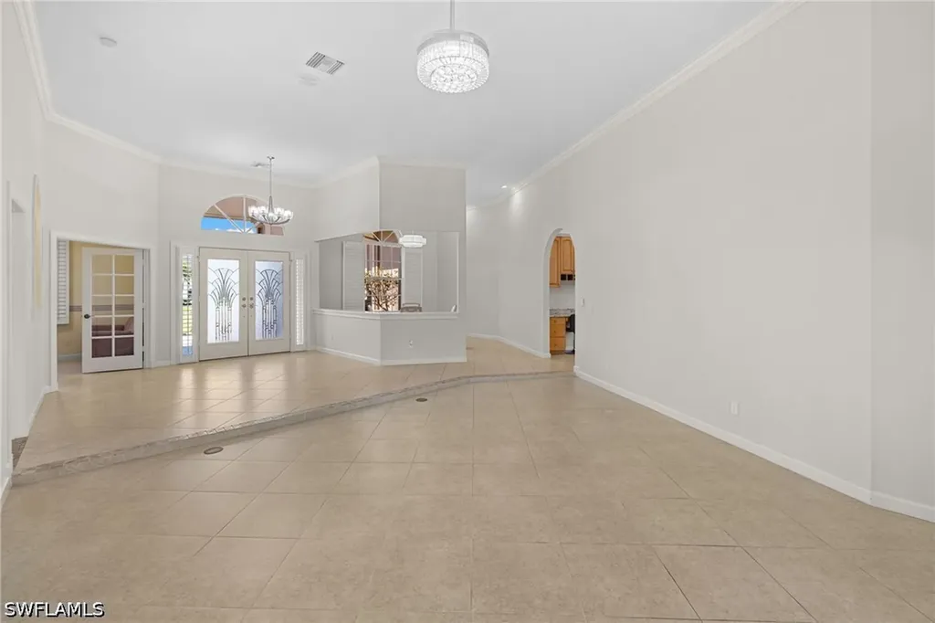 2035 Castle Garden Lane Naples FL 34110