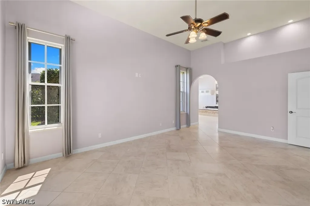 2035 Castle Garden Lane Naples FL 34110