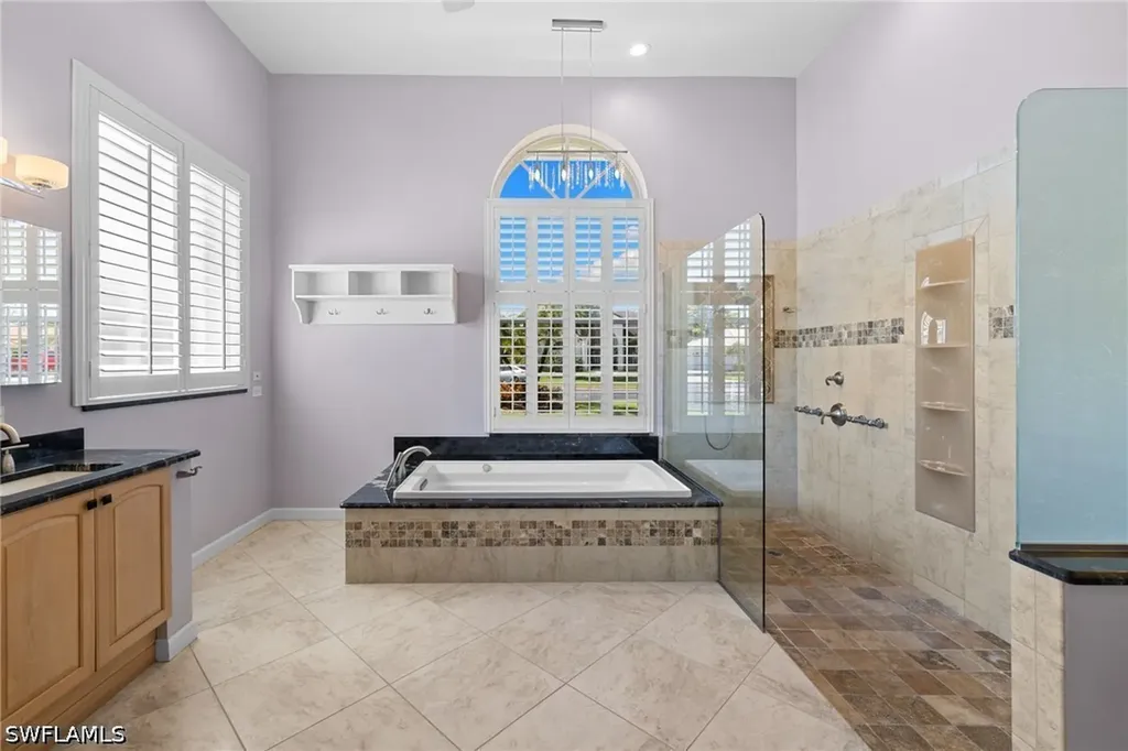 2035 Castle Garden Lane Naples FL 34110