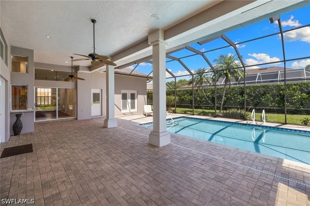 2035 Castle Garden Lane Naples FL 34110