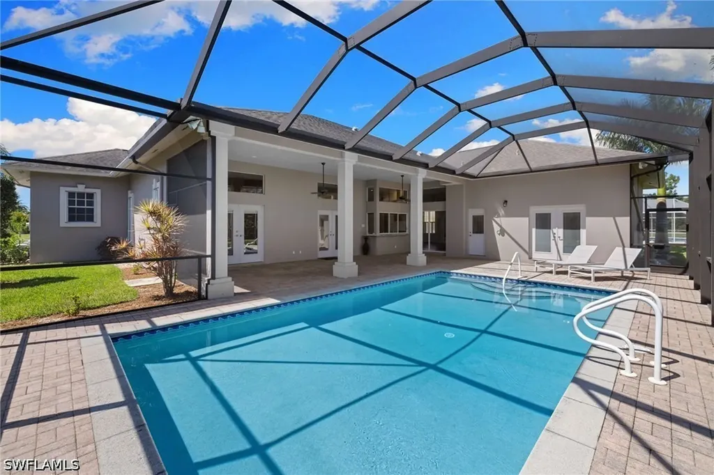 2035 Castle Garden Lane Naples FL 34110