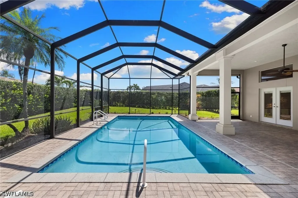 2035 Castle Garden Lane Naples FL 34110