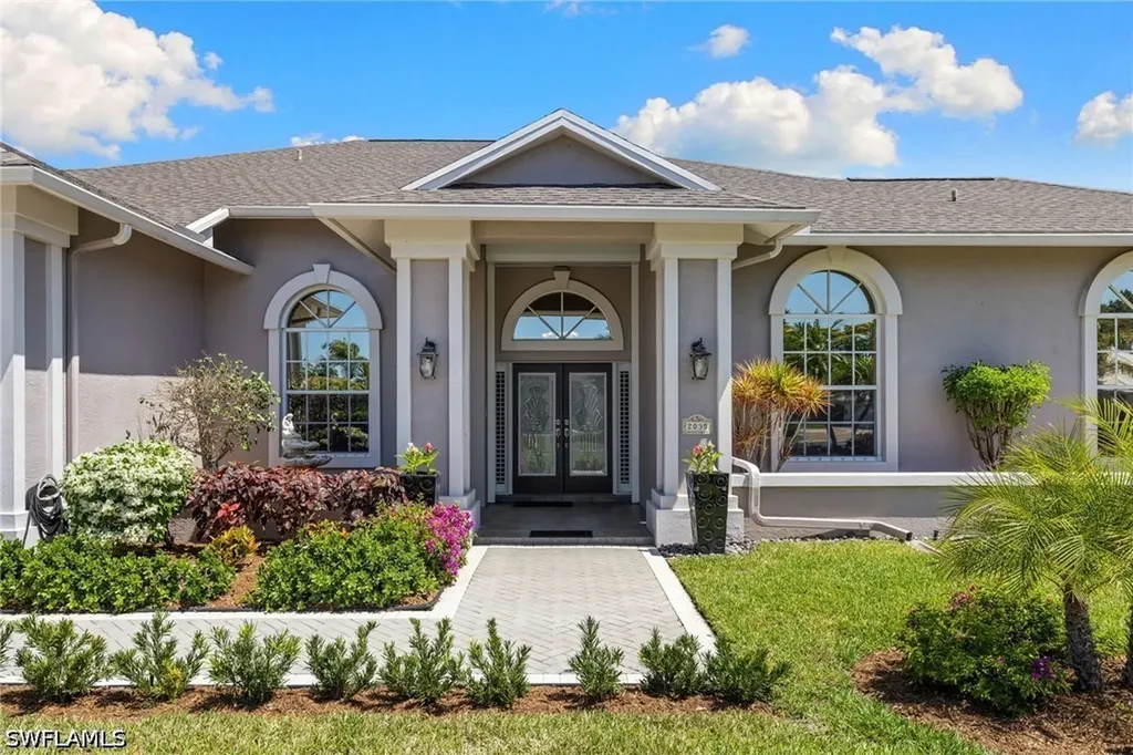 2035 Castle Garden Lane Naples FL 34110