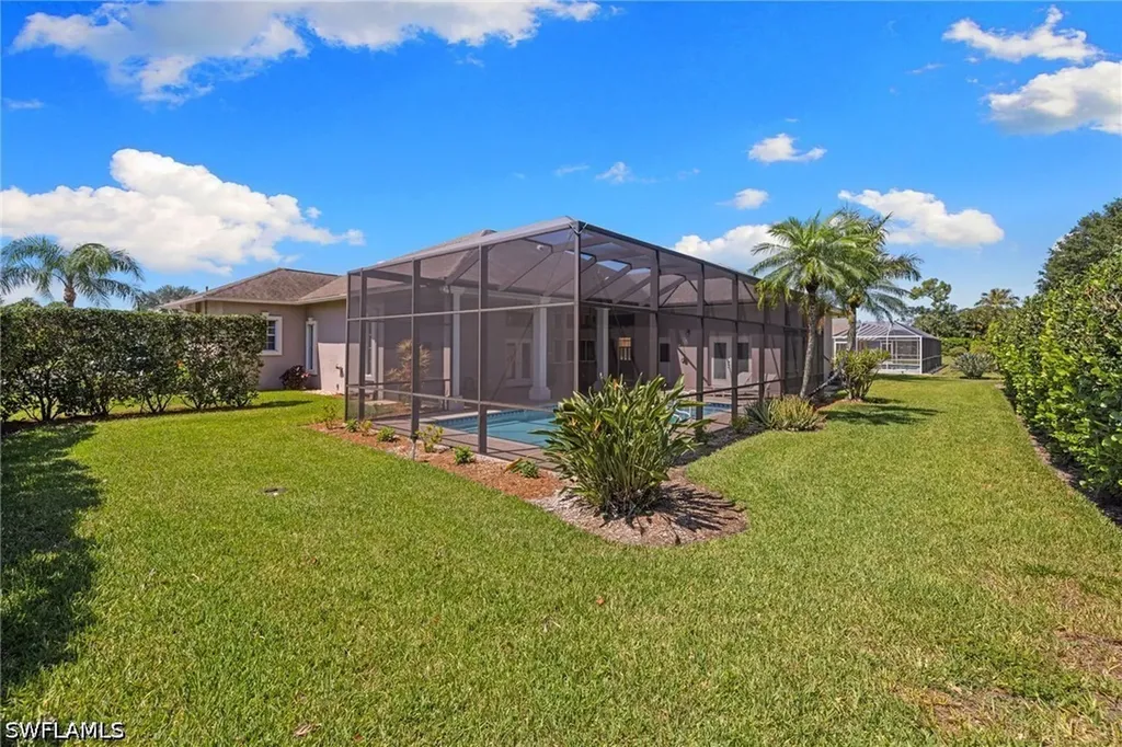 2035 Castle Garden Lane Naples FL 34110