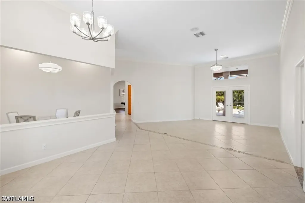 2035 Castle Garden Lane Naples FL 34110