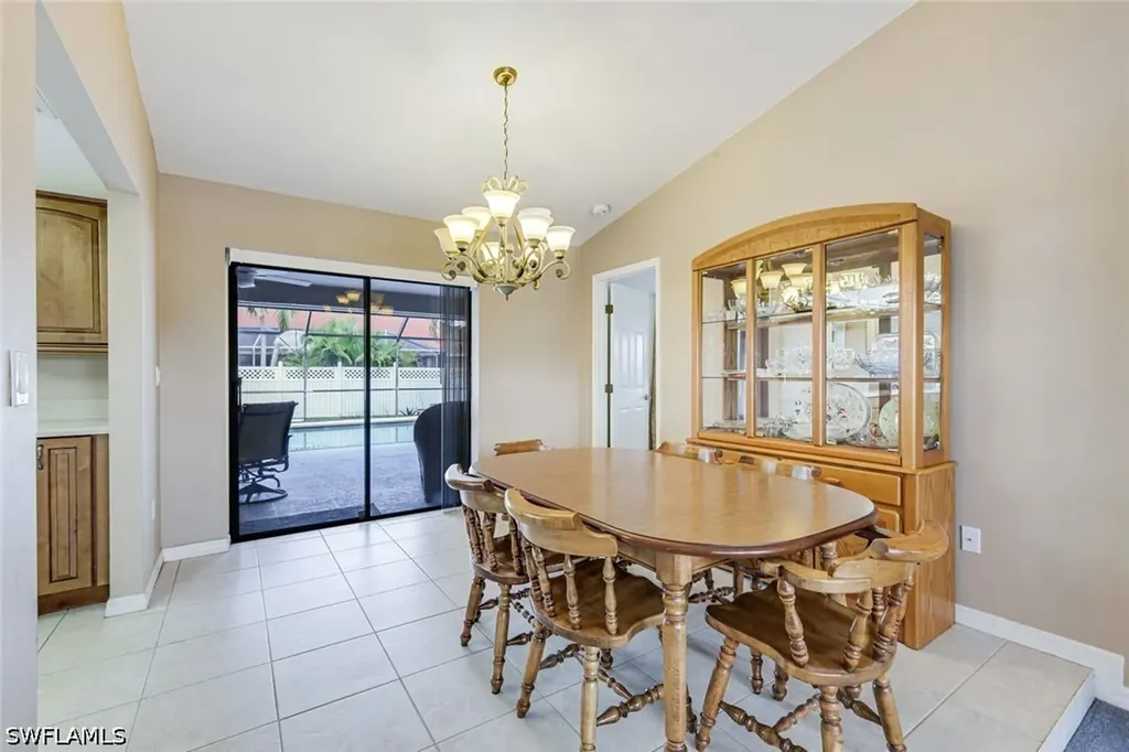 1002 SE 5th Street Cape Coral FL 33990
