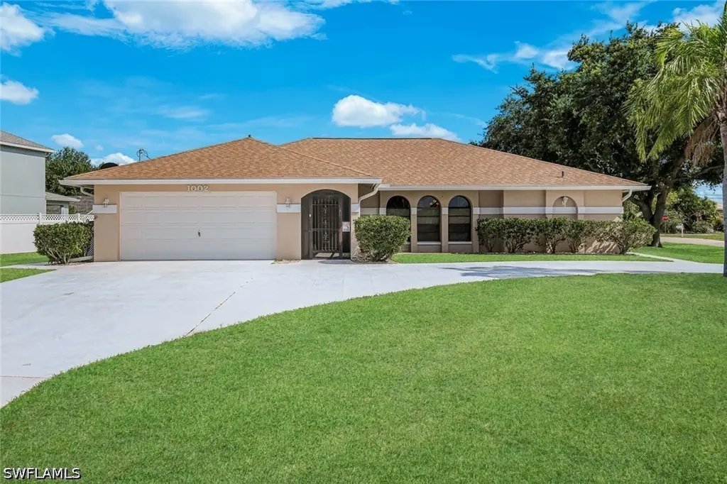 1002 SE 5th Street Cape Coral FL 33990