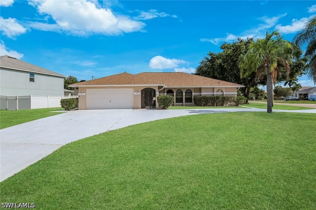 1002 SE 5th Street Cape Coral FL 33990