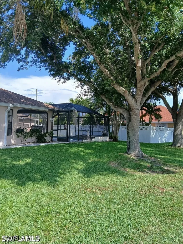1002 SE 5th Street Cape Coral FL 33990