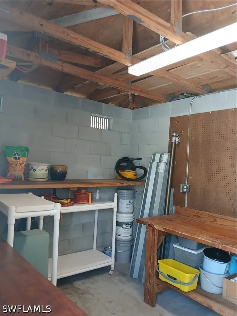 1002 SE 5th Street Cape Coral FL 33990