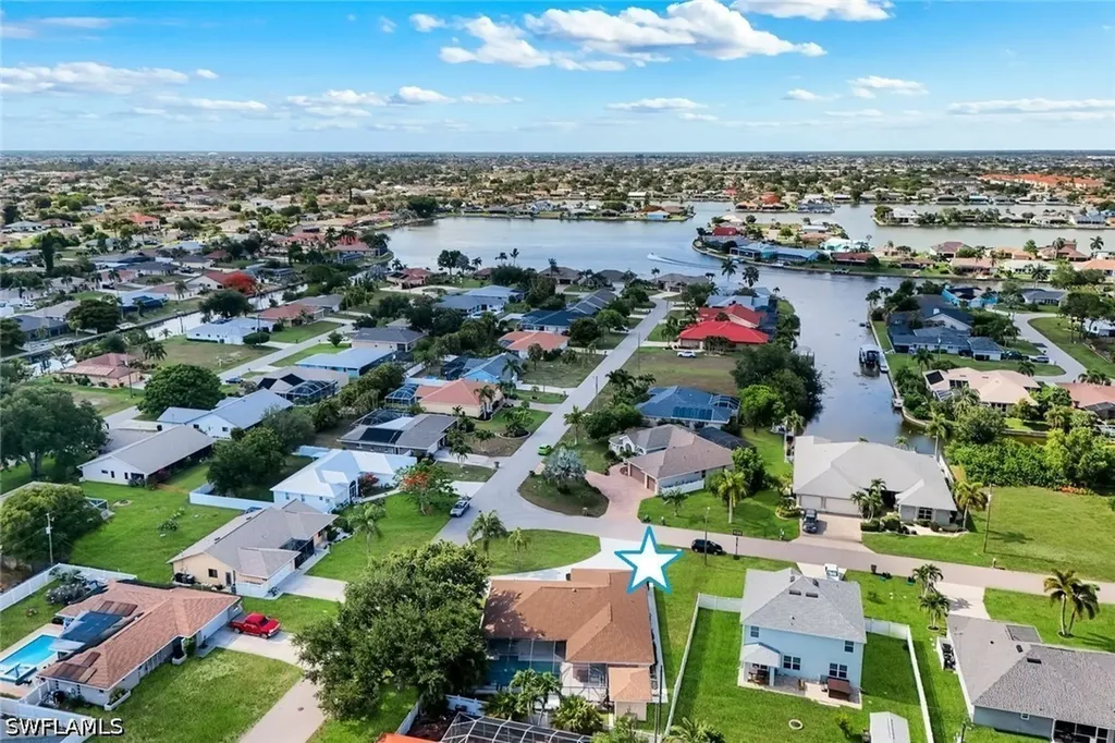 1002 SE 5th Street Cape Coral FL 33990