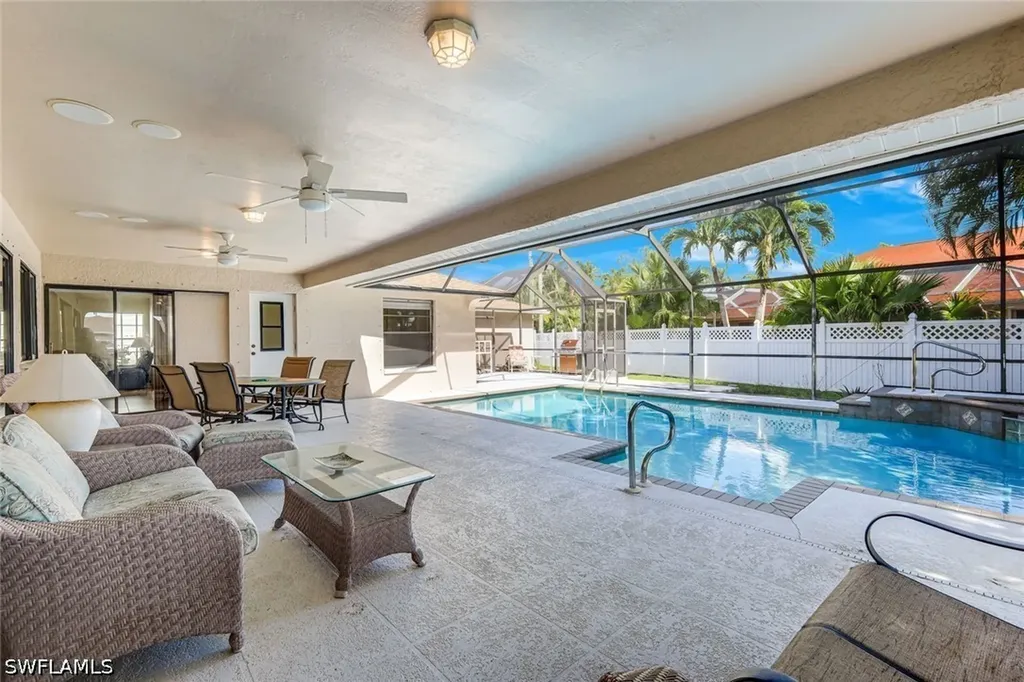 1002 SE 5th Street Cape Coral FL 33990