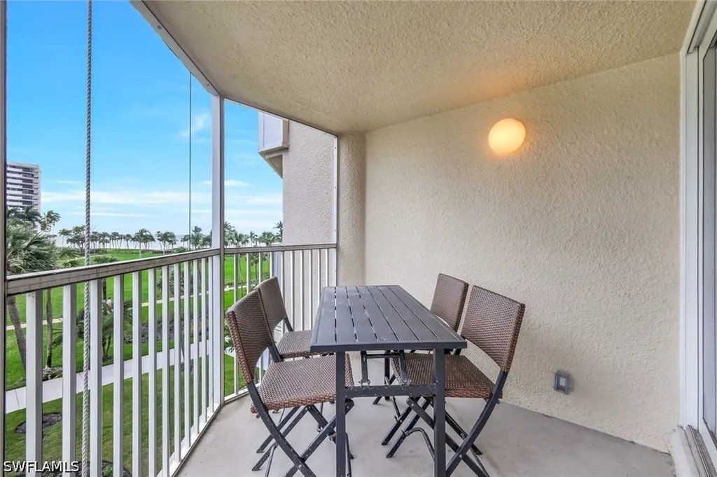 4041 Gulf Shore Boulevard N Naples FL 34103