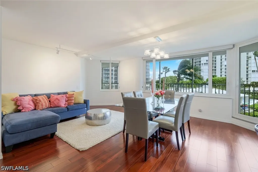 4041 Gulf Shore Boulevard N Naples FL 34103