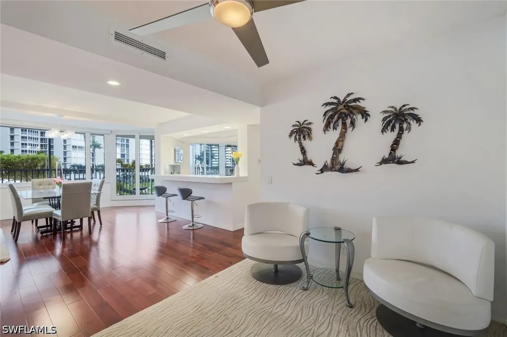 4041 Gulf Shore Boulevard N Naples FL 34103