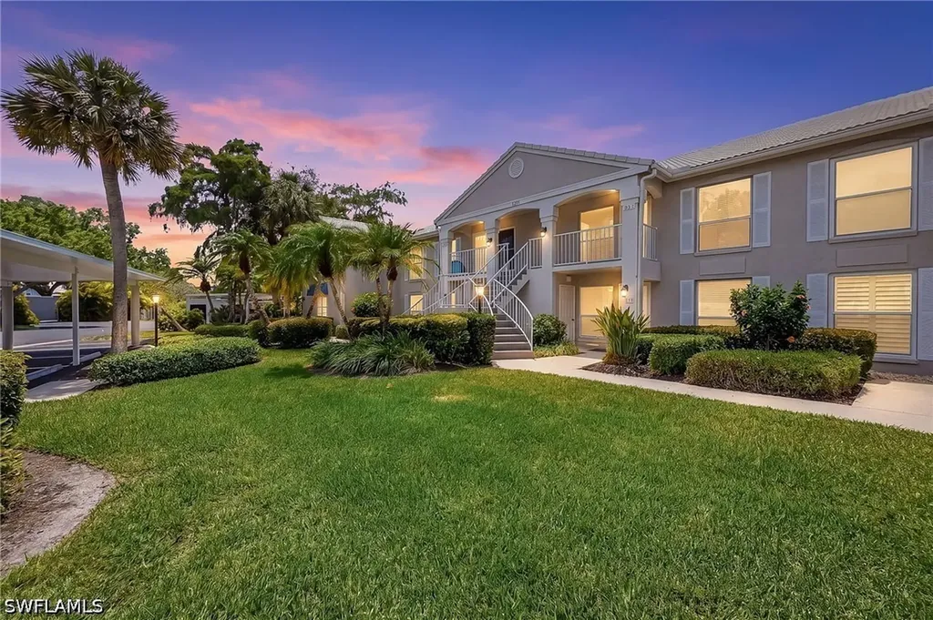887 Gulf Pavilion Drive Naples FL 34108