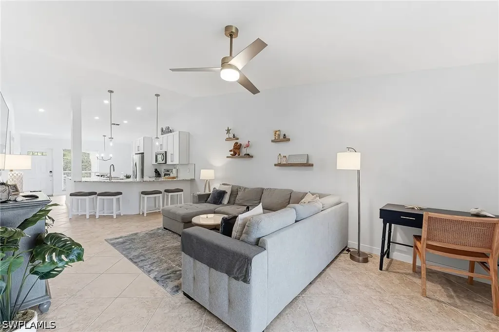 887 Gulf Pavilion Drive Naples FL 34108