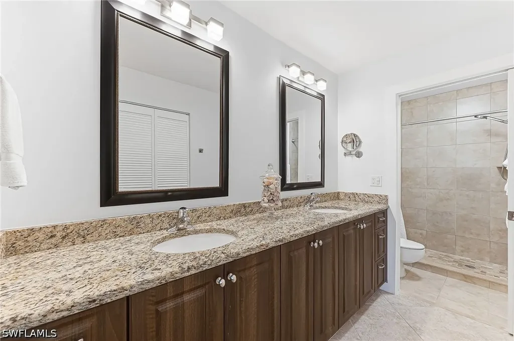 887 Gulf Pavilion Drive Naples FL 34108
