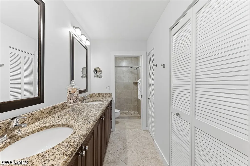 887 Gulf Pavilion Drive Naples FL 34108