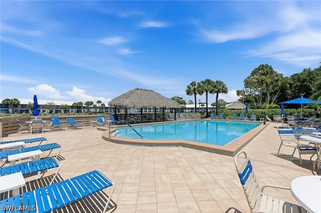 887 Gulf Pavilion Drive Naples FL 34108