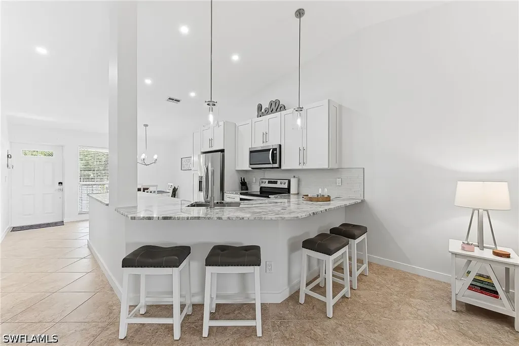 887 Gulf Pavilion Drive Naples FL 34108