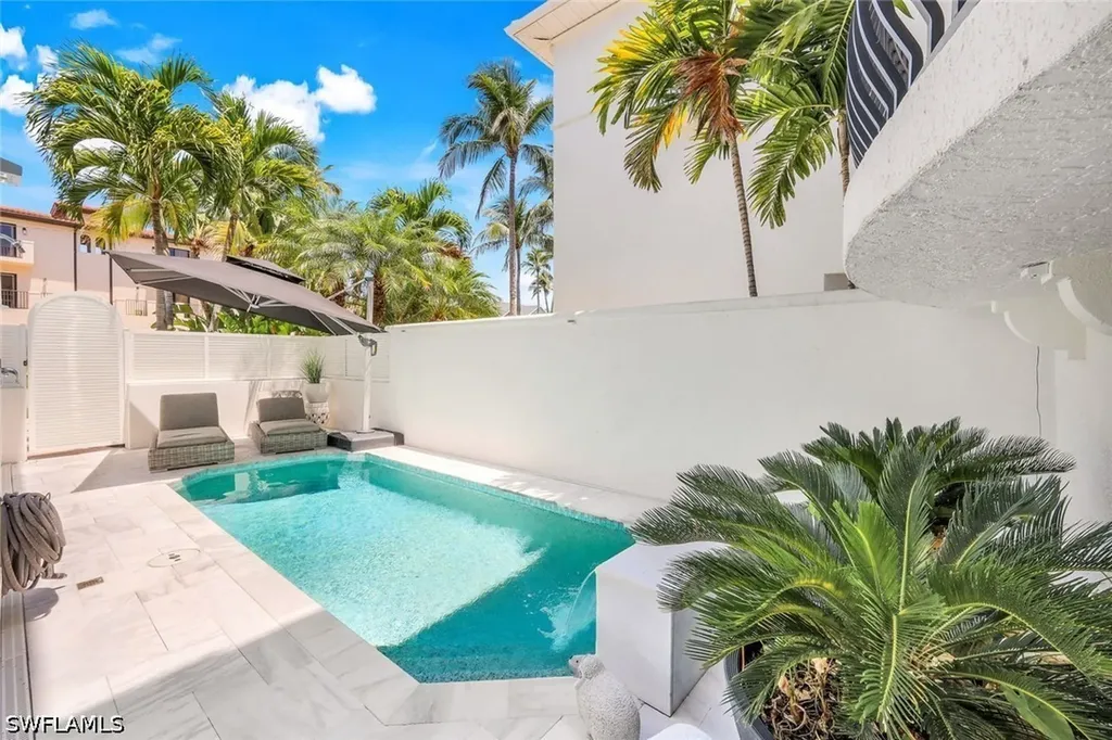 510 2nd Street S Naples FL 34102