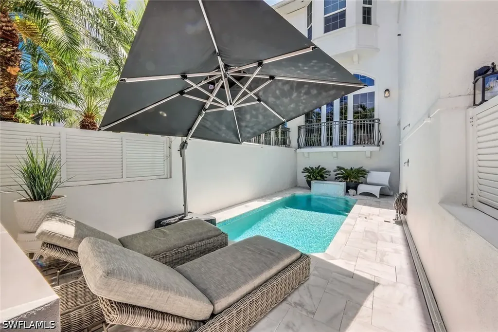 510 2nd Street S Naples FL 34102