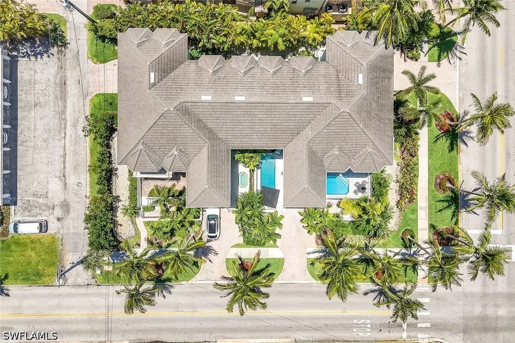 510 2nd Street S Naples FL 34102