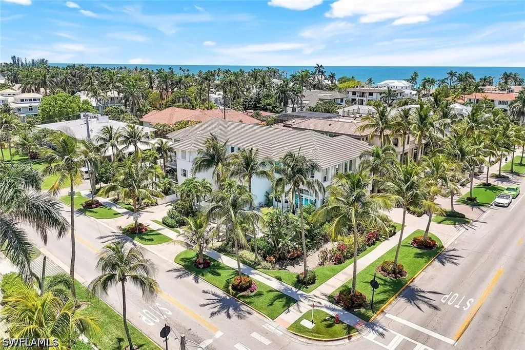 510 2nd Street S Naples FL 34102