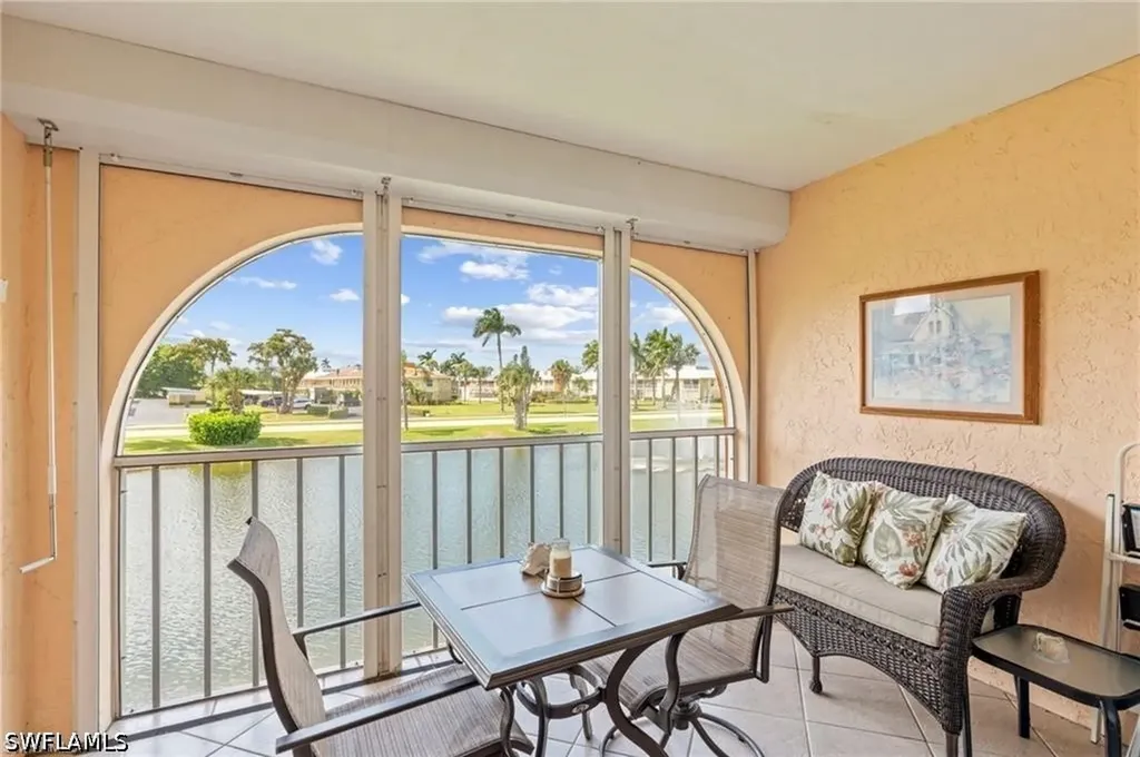 372 Charlemagne Boulevard Naples FL 34112