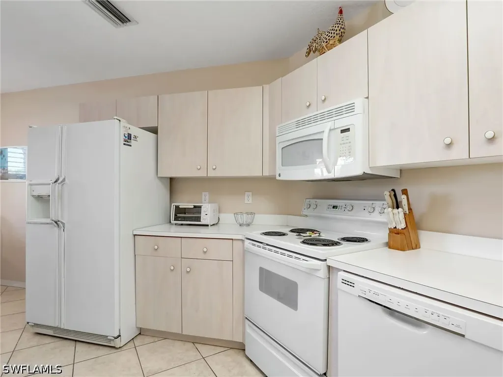 2408 Millcreek Lane Naples FL 34119