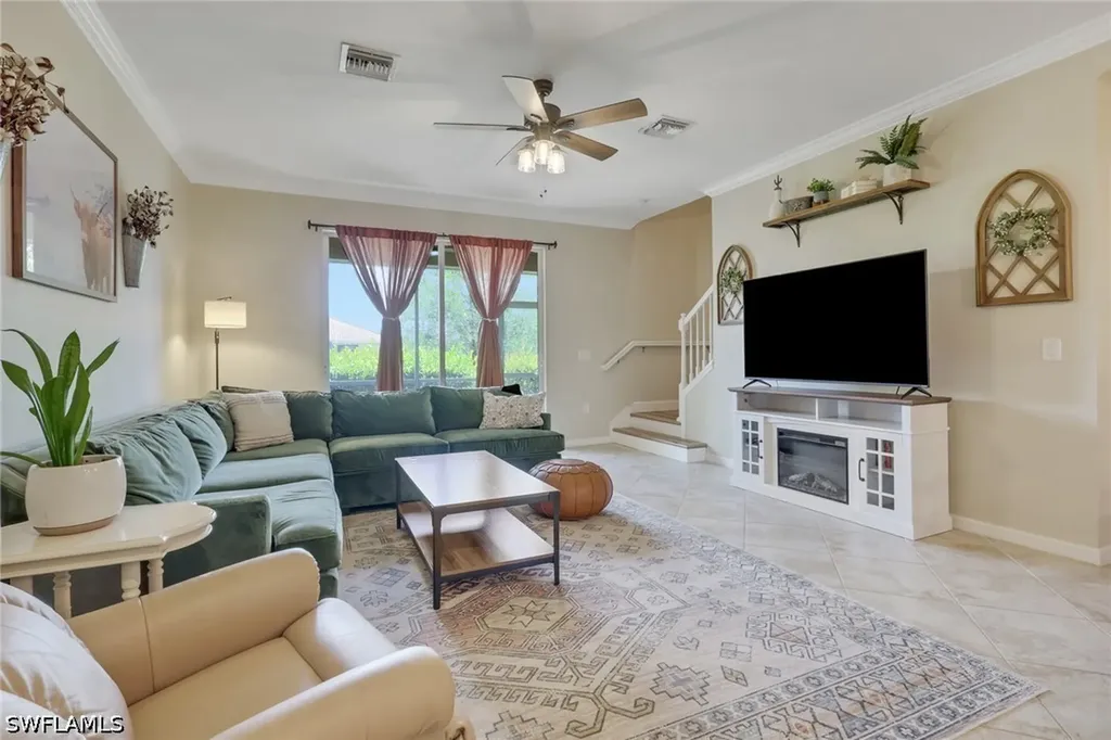 2704 Blossom Way Naples FL 34120