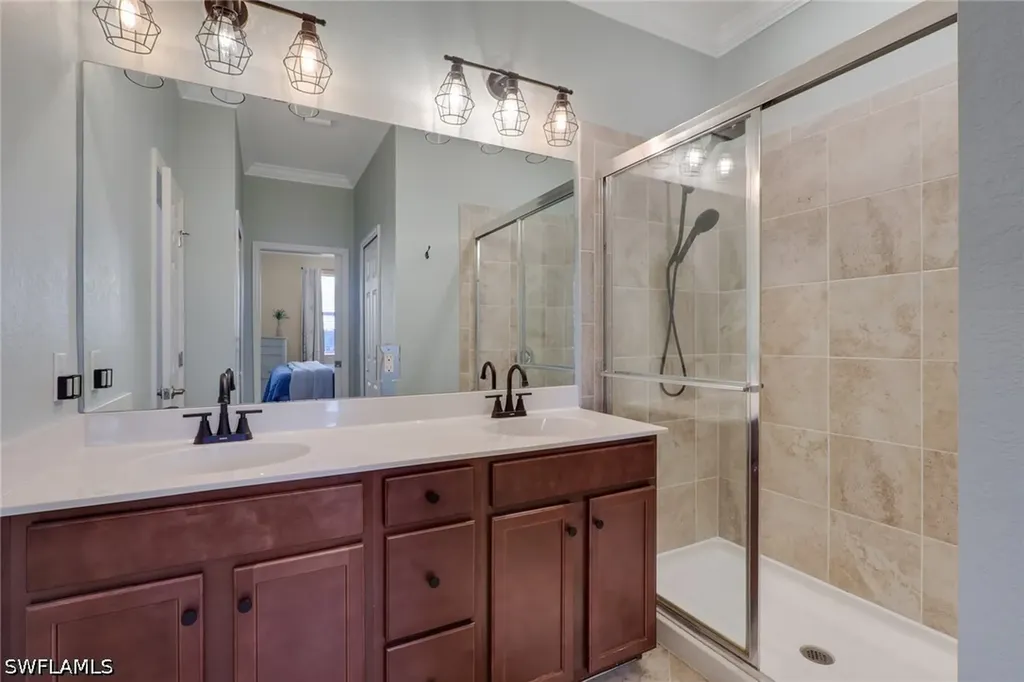 2704 Blossom Way Naples FL 34120