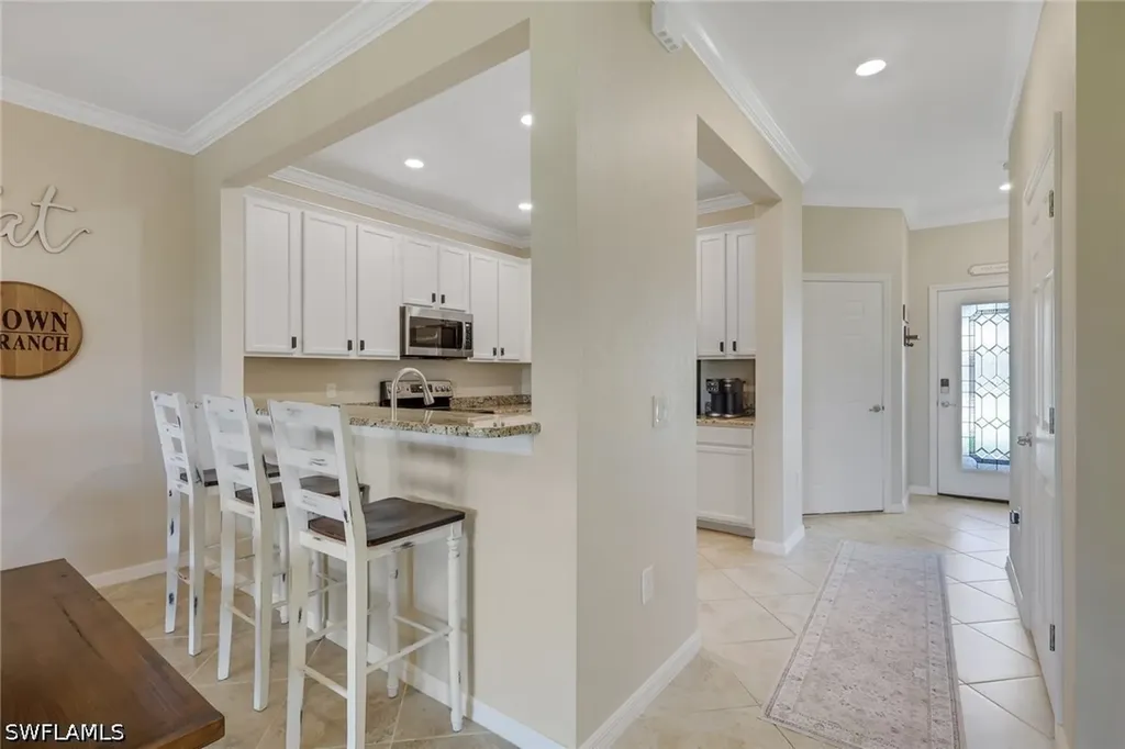2704 Blossom Way Naples FL 34120
